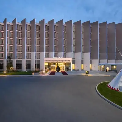 Grey Eagle Resort