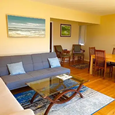 Spacious home 15mins to Downtown