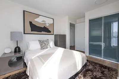 Gallery image of Amazing Location - 2BDRM/2BATH - right on Robson in Vancouver
