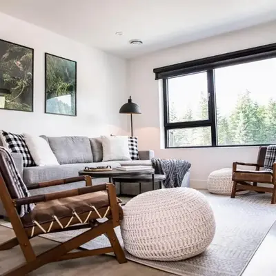 The Shred Shack - Stylish Revelstoke Condo