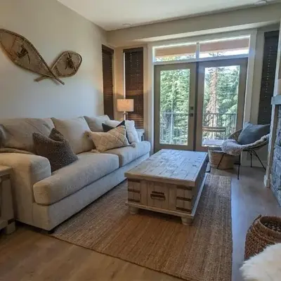 Altitude #36 condo