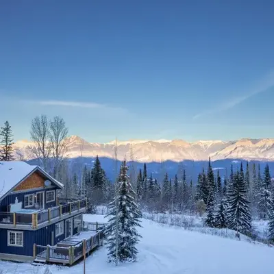 Lush Mountain Accommodations