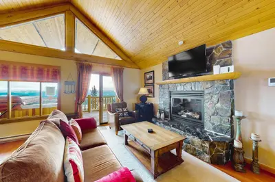 Gallery image of Woodcutter Cabin 16 in Big White