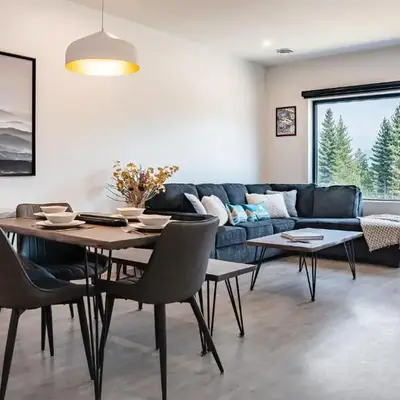 Slopes and Greens by Revelstoke Vacations