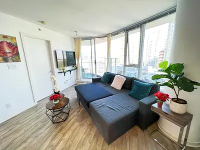 Gallery image of Downtown 4bd 2ba View Skytrain 2 Free Parking in Vancouver