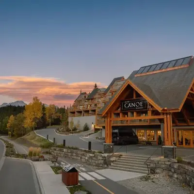 Hotel Canoe and Suites