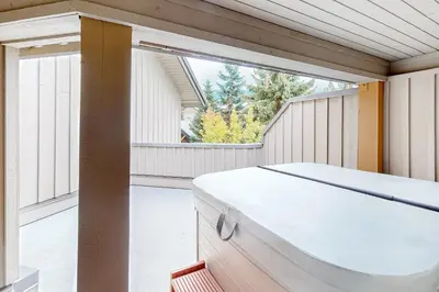 Gallery image of Glacier's Reach 42 in Whistler