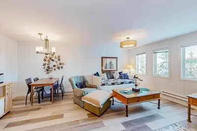 Gallery image of SnowCrest Village, Unit 5 in Big White