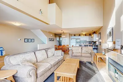Gallery image of SnowCrest Village, Unit 5A in Big White