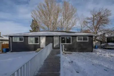Gallery image of Accessible/PetFriendly-2bedSuite in Calgary