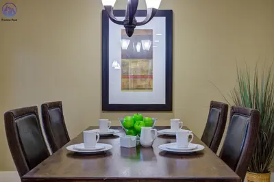 Gallery image of Chinook Manor in Canmore