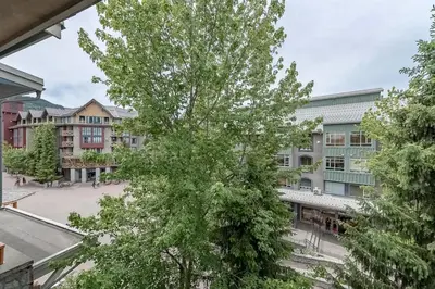 Gallery image of Town Plaza 427 in Whistler