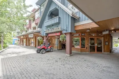 Gallery image of Town Plaza 427 in Whistler