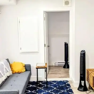 2 Bed Apartment Free Parking Central Location