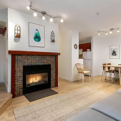 Cozy Townhouse in Whistler Village North