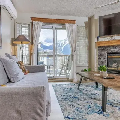 Lovely Mountain View 2 Bedroom Suite
