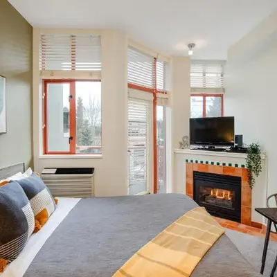 Studio in Alpenglow Lodge