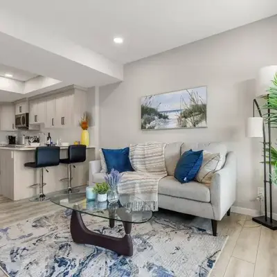 Brand New Luxury Walk-out Suite - Calgary