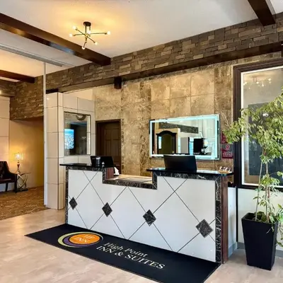 High Point Inn & Suites Peace River