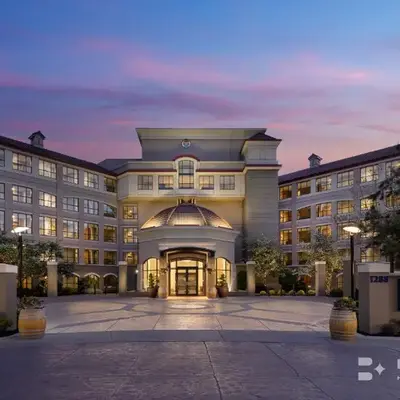 The Royal Kelowna - Bellstar Hotels & Resorts