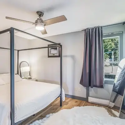 Entire home minutes from 3 lakes and a river!