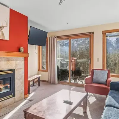 C303 Hidden Gem with MTN andCreek View