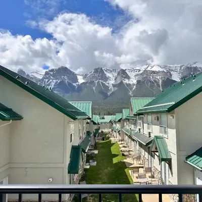 B233 Mountain View 2BD 2BT AC BonFire BBQ Townhome Close to Banff