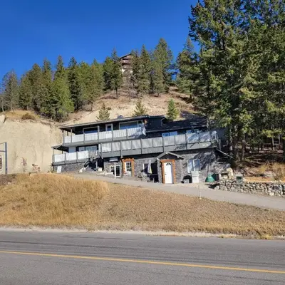 WhiteTail Suite - Misty River Lodge -