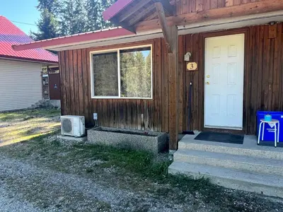 Gallery image of ViewPoint RV & Cottages in Salmon Arm
