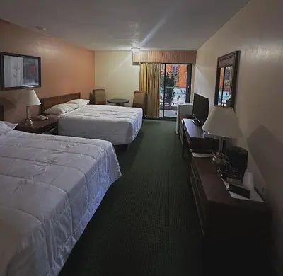 Gallery image of The Fort Hotel in Fort Nelson