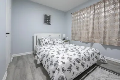 Gallery image of CenterStreet-Cozy 3bed Pet Friendly Suite 08Entire in Calgary
