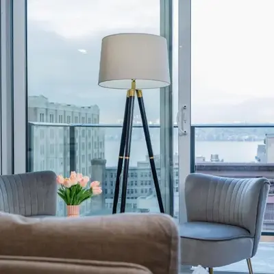 Downtown Center Silverstone Tower I and II Home in Vancouver