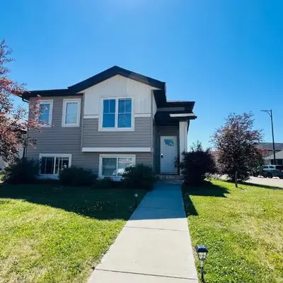 Sylvan Lake Retreat I 122A Hinshaw Drive