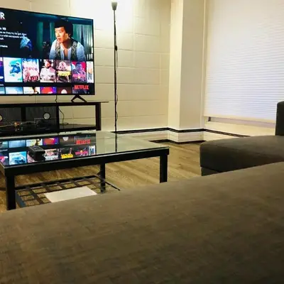 5th Floor 1 Bedroom Condo with Parking