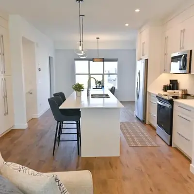 Luxury 3 Bdrm 3 Bath townhome in Chestermere