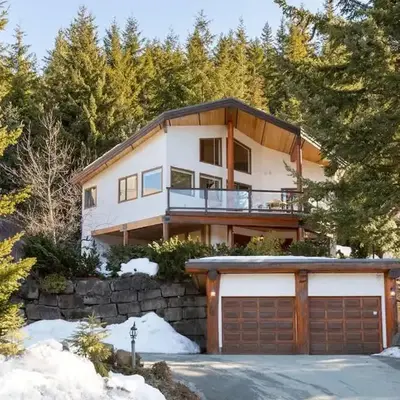 White Gold Chalet - Spacious Family-Friendly Chalet