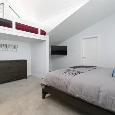 Tantalus Penthouse Mountain and Village Views