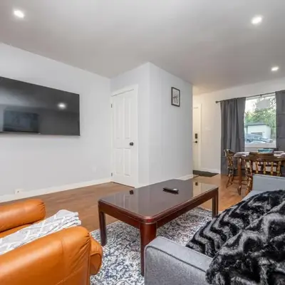Highland Park Upper Suite