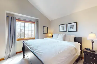 Gallery image of Cedar Lodge Escape at Whitetail townhomes in Big White