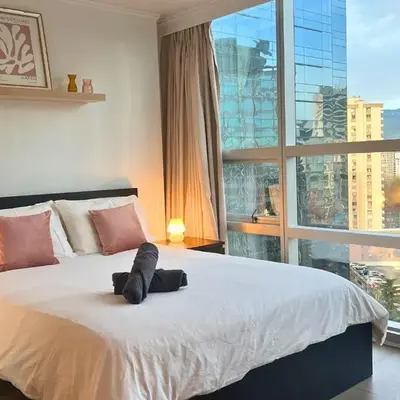 City Retreat With Views in the Heart of Downtown