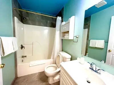 Gallery image of Midnight Sun Inn in Whitehorse