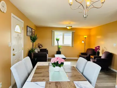 Gallery image of Midnight Sun Inn in Whitehorse