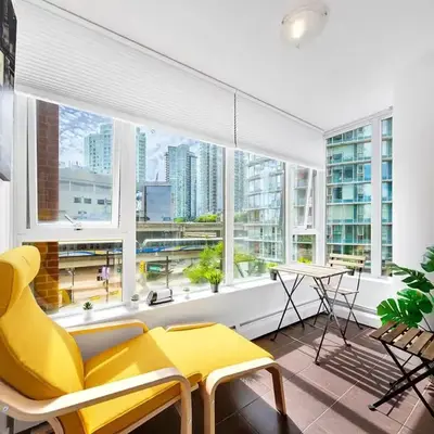 Stylish Condo in Downtown