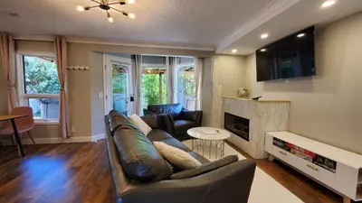Gallery image of Airdrie Modern Walkout Bsmt Suite with Hot Tub in Airdrie