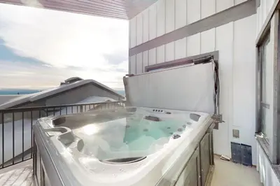 Gallery image of Spyglass 9E in Big White