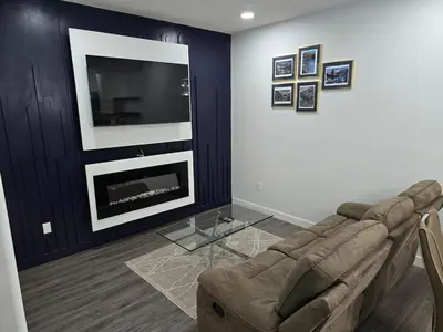 Gallery image of Deluxe Suite-2 Bedrooms with Full Kitchen in Edmonton