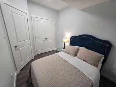 Gallery image of Deluxe Suite-2 Bedrooms with Full Kitchen in Edmonton