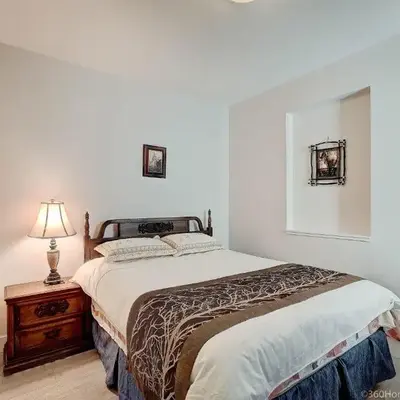 O Charming Bright Queen Bed Room Ensuite
