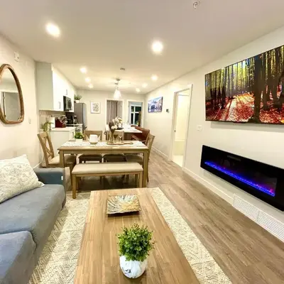 Mountain View New Luxury Condo at Banff Entrance