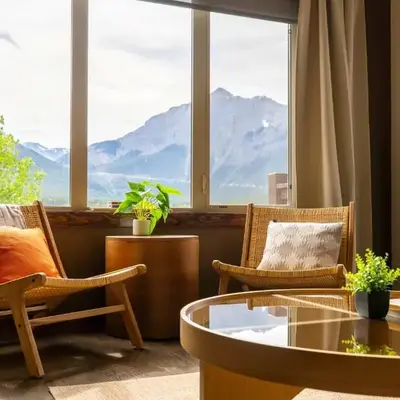Breathtaking Luxury 3Bd Penthouse Pool and Hot Tub